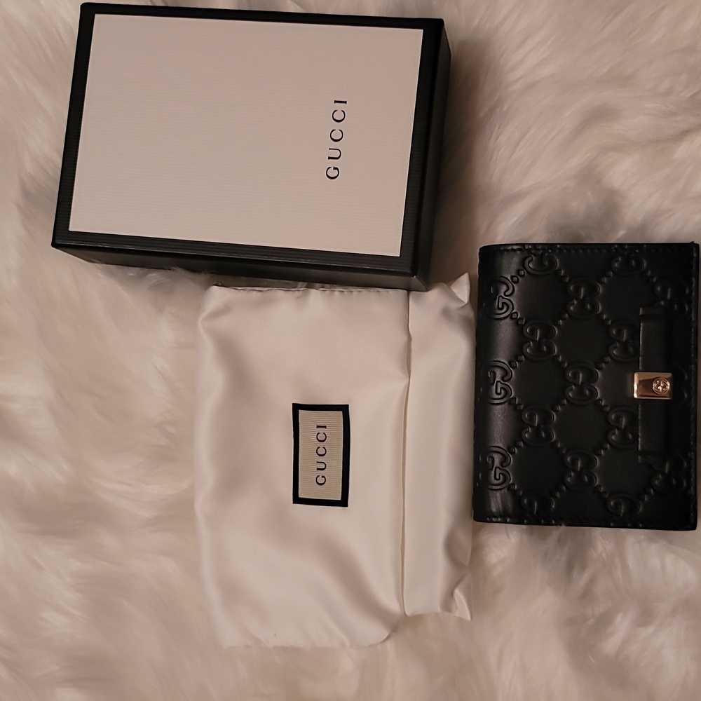 Gucci wallet